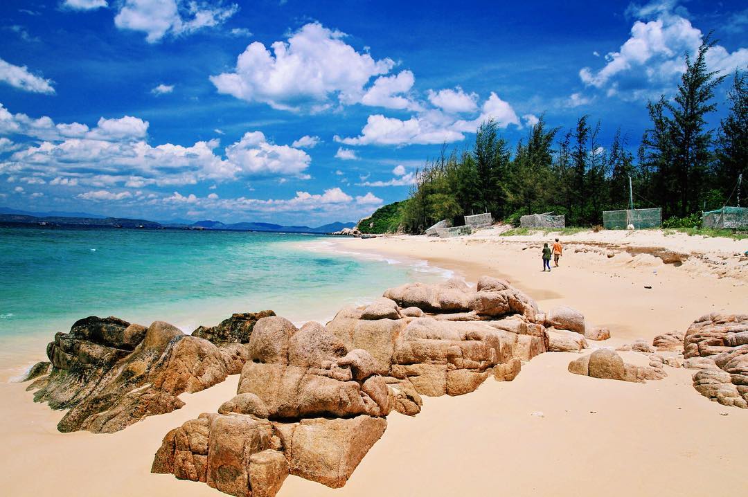 TOUR HÀ NỘI – ĐẢO QUAN LẠN – ĐỒI VÔ CỰC – BIỂN MINH CHÂU – HÀ NỘI